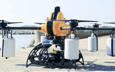 Ngắm mẫu máy bay drone tích hợp khả năng di chuyển trên trời-dưới biển đầu tiên trên thế giới