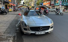 Chán xe thể thao, Đặng Lê Nguyên Vũ mang siêu xe cửa cánh chim Mercedes-Benz SLS AMG đi săn lùng xe khủng?