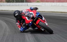 "Bò rừng" CBR1000RR-R SP bị triệu hồi vì có nguy cơ chảy dầu