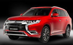 Mitsubishi Outlander 2022 ra mắt với 14 điểm nâng cấp, giá bán không đổi