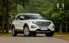 Qua Tết, Ford Explorer 2022 vẫn “kênh giá” 300 triệu đồng tại đại lý