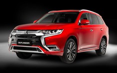 Chênh lệch 125 triệu đồng và đây là những khác biệt về trang bị giữa 2 phiên bản của Mitsubishi Outlander 2022