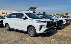 Những chiếc Toyota Veloz Cross đầu tiên đã về tới Việt Nam