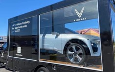 VinFast VF7 “khoe dáng” trên đường phố Mỹ, SUV điện cỡ C được nhiều khách hàng mong đợi
