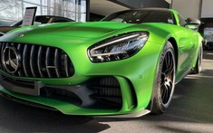 Đẩy cuộc chơi Mercedes-AMG GT R tại Việt Nam thêm thú vị, đại lý tư nhân xác nhận đã mua xe màu độc