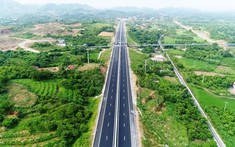 Thống nhất trình Quốc hội thông qua chủ trương đầu tư 3 dự án cao tốc