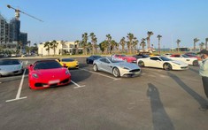 Hơn 15 siêu xe của 1 đại gia Sài thành tập trung tại Phan Thiết, nhiều xe có lý lịch đặc biệt