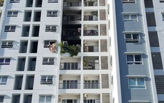TP.HCM: Cháy chung cư khiến hai mẹ con tử vong