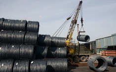 Giá sắt thép nhập khẩu tăng đột biến