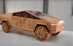 Đây là một chiếc Tesla Cybertruck bằng gỗ tuyệt đẹp được chế tác bởi thợ mộc Việt