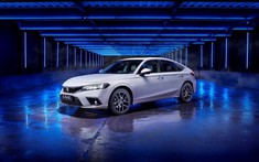 Honda Civic Hatchback 2022 phiên bản tiết kiệm xăng e:HEV chính thức được vén màn