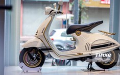 Vespa 946 Christian Dior giá gần 700 triệu đồng tuy nhiên có tiền cũng không chắc đã mua được