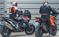 KTM 1290 Super Adventure R có bản đặc biệt nhằm cạnh tranh với Multistrada V4 Pikes Peak