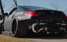 Ngắm chiếc Nissan 350Z độ bộ tăng áp kép phía hết sức kỳ lạ, mạnh tới 560 mã lực
