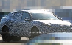 SUV lai Coupe Peugeot 4008 2023 lần đầu tiên bị bắt gặp trên đường phố, có thể ra mắt trong năm nay