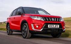 Giữa cơn bão tăng giá xăng, Suzuki Vitara Hybrid 2022 trình làng với mức tiêu thụ chỉ 4,5 lít/100 km