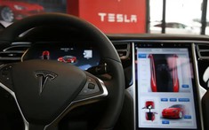 Tesla phải hoàn lại tiền cho khách mua Model 3 vì chế độ Autopilot của xe như "người say"
