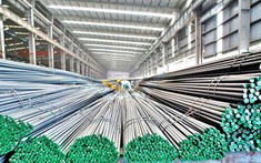 Thép xây dựng tiếp tục tăng giá