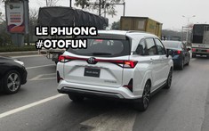 Toyota Veloz Cross 2022 bị bắt gặp trên đường Hà Nội trước khi ra mắt trong tháng này