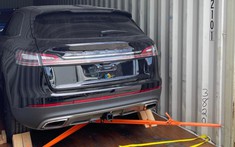 Video: Khui công xe Lincoln Nautilus đầu tiên về nước, phả hơi nóng lên Lexus RX