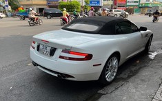 Từng thanh lý chiếc Aston Martin DB9 Volante này nhưng nay ông Đặng Lê Nguyên Vũ lại sở hữu