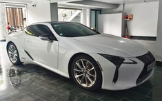 Lexus LC 500h cực hiếm tại Việt Nam được rao bán lại chỉ bằng giá xe Mercedes-Maybach S450, số km còn gây kinh ngạc nhiều người