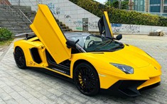 Mới vào Nam, siêu xe Lamborghini Aventador SV Roadster hàng hiếm nhanh chóng được cho đi luyện "nội công"