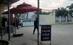 Người dân xô đẩy như “ong vỡ tổ” để làm thủ tục đất đai, Bình Phước yêu cầu xử lý các điểm môi giới tự phát