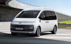 Hyundai Staria Lounge Limousine - MPV "sang chảnh" với màn hình TV 25 inch và trần xe bầu trời sao như Rolls-Royce