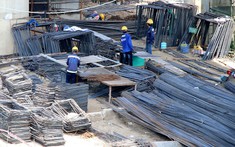 Tìm cách chặn đà tăng giá sắt thép, xi măng