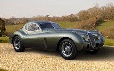 Xe thể thao cổ điển Jaguar XK120 được tái sinh với thân vỏ hợp kim mới, động cơ mạnh hơn