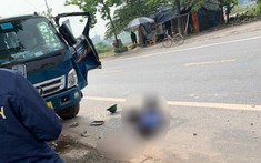 Video: Đứng sửa ô tô tải bên lề đường, tài xế bị xe trộn bê tông đâm tử vong tại Thái Nguyên