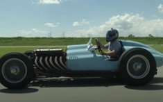 Đây là Talbot-Lago T26C - Chiếc xe đua Công thức 1 ra đời năm 1948, chỉ mạnh cỡ 200 mã lực