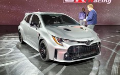 Toyota GR Corolla 2023 chính thức trình làng, đe dọa Honda Civic Type R