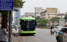 Xe buýt điện VinBus E07 nối Long Biên - Bờ Hồ - KĐT Vinhomes Smart City hoạt động từ hôm nay
