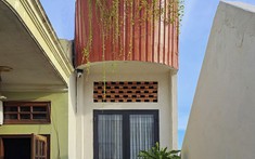 Little Red House - ngôi nhà con xây tặng bố mẹ
