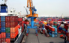 Xuất nhập khẩu 5 tháng đạt hơn 300 tỷ USD, tăng 15,6%