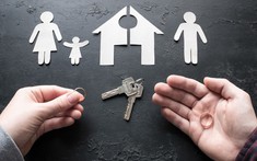 Chưa hoàn tất thủ tục ly hôn, chia tài sản chung thế nào?