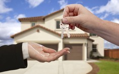 Điều chỉnh ngân sách mua nhà giữa cơn bão giá