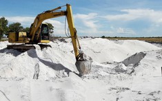 Xuất khẩu vật liệu cát trắng silic, cát vàng cần phải có tiêu chuẩn, hạn mức