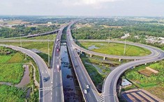 Làm sao để “xóa trắng” cao tốc ở nhiều vùng miền?