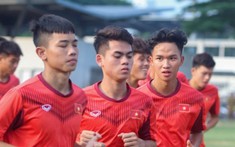 HLV Đinh Thế Nam lo CĐV Indonesia khiến cầu thủ Việt Nam bị tâm lý