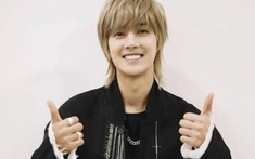 Kim Hyun Joong lên chức bố, anti-fan 'cà khịa' chuyện từng có con rồi hành hung bạn gái cũ