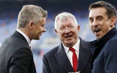 Barca nhận 'mưa' chỉ trích đến từ nước Anh, thủ phạm là huyền thoại Man United?