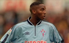 Benni McCarthy gia nhập Man United