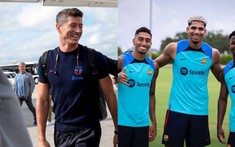 Lần đầu gặp gỡ đồng đội mới tại Barca, Lewandowski có