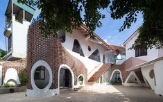 Không gian ở và kinh doanh kết hợp tinh tế trong ngôi nhà ở Sơn La