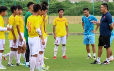 HOT: Nguyễn Công Phương khoác áo U16 Việt Nam dự AFF Cup