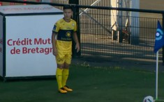 Ra mắt Ligue 2,