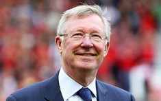 Sir Alex Ferguson trở lại làm việc tại Man United ở tuổi 80